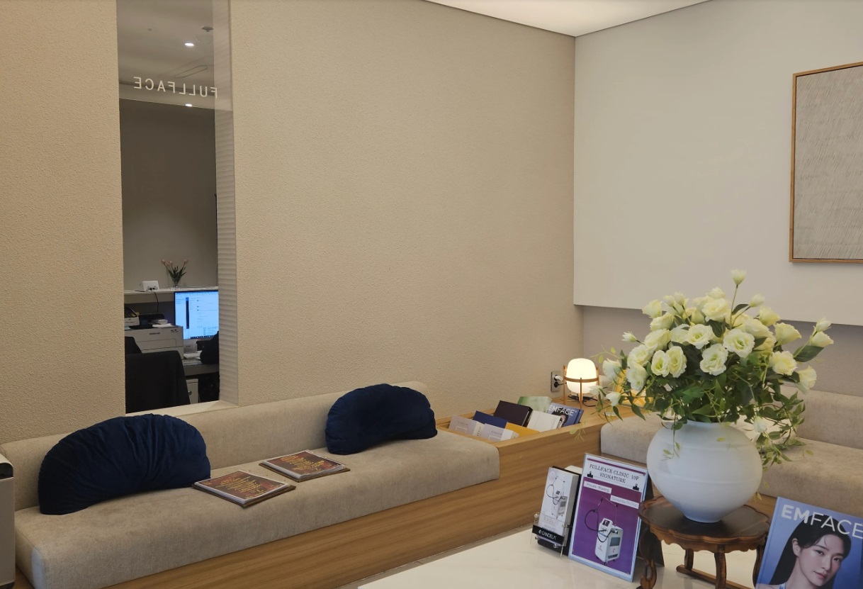 Google review interior photo 03